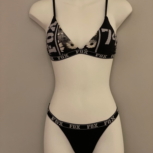 Fox Bikini - Picture 1 of 4